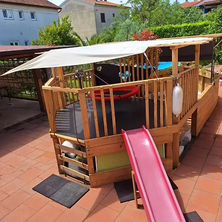 Oros Gl Apartment *