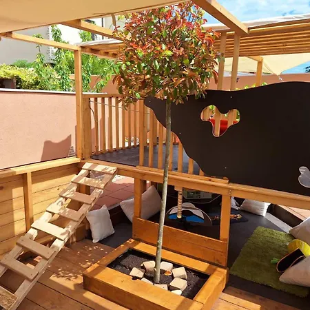 Paradise For Children, Family Oros Medulin, With A Pool, Gl